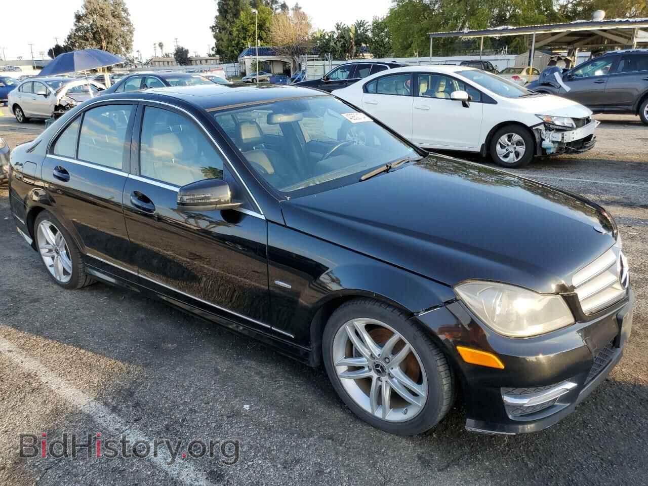 2012 MERCEDES-BENZ C-CLASS - VIN: WDDGF4HB9CR213836 - Фото 4