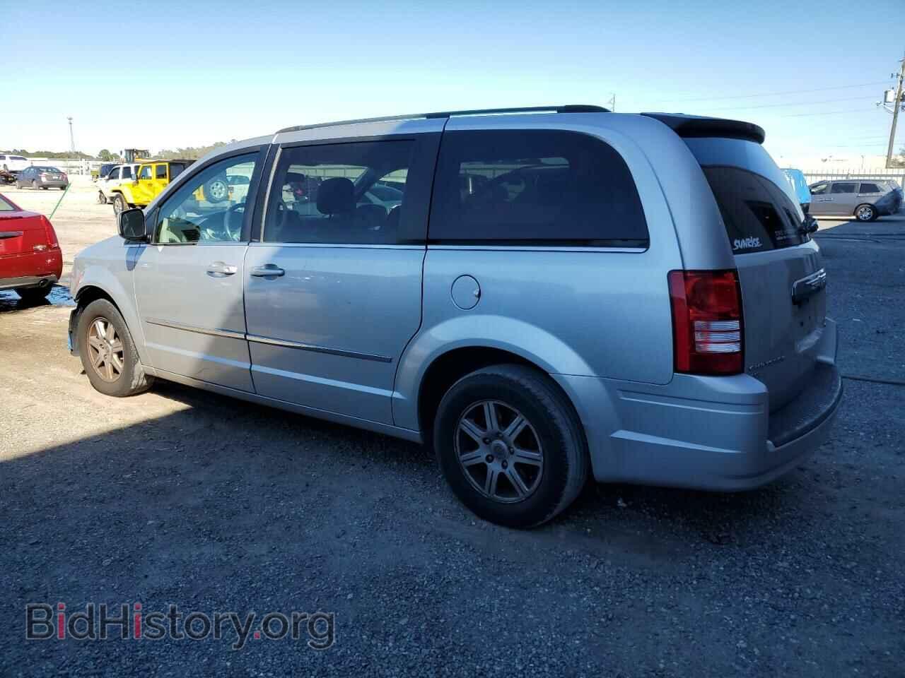 2010 CHRYSLER MINIVAN - VIN: 2A4RR8DX6AR357316 - Фото 2