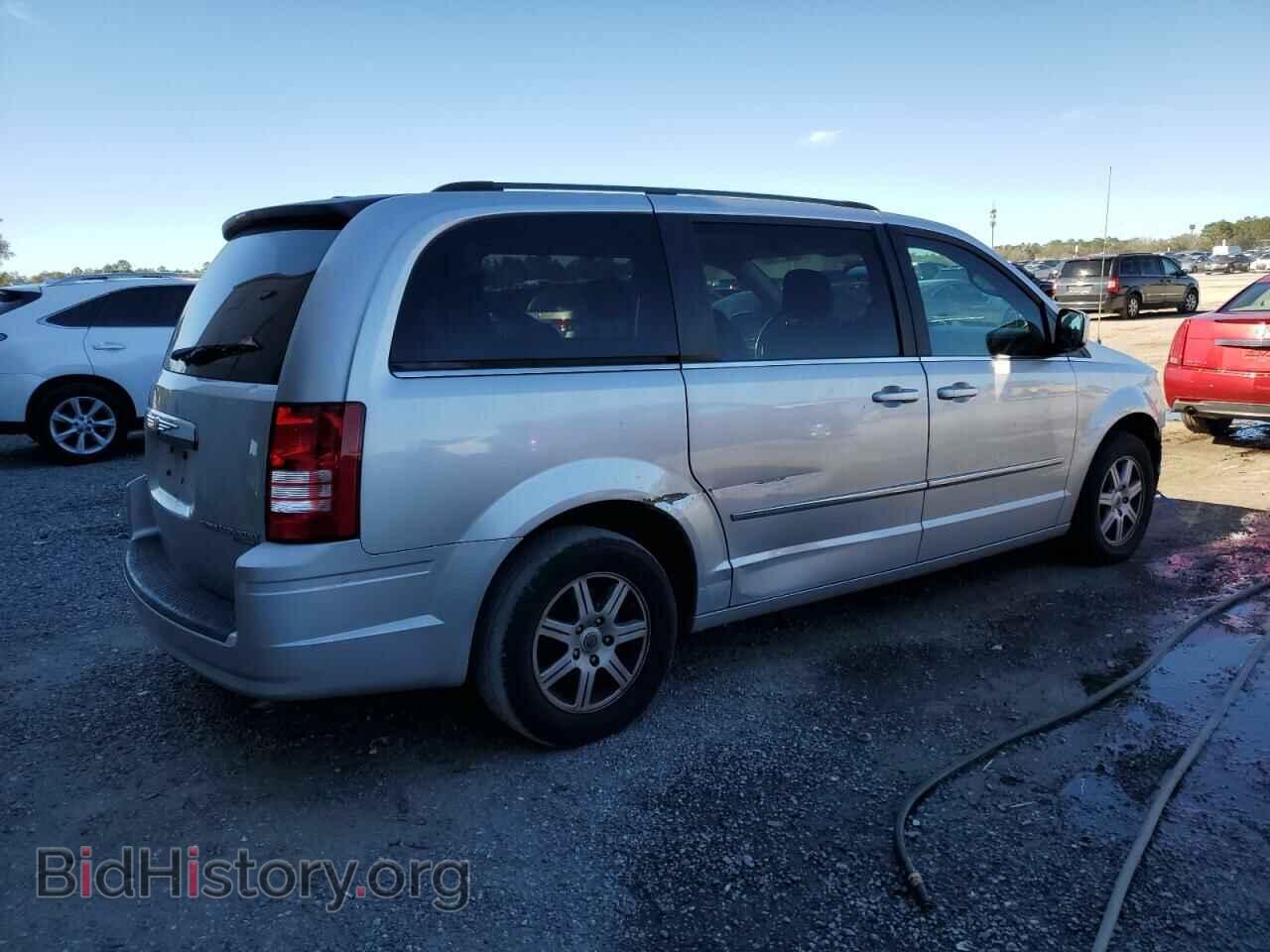 2010 CHRYSLER MINIVAN - VIN: 2A4RR8DX6AR357316 - Фото 3