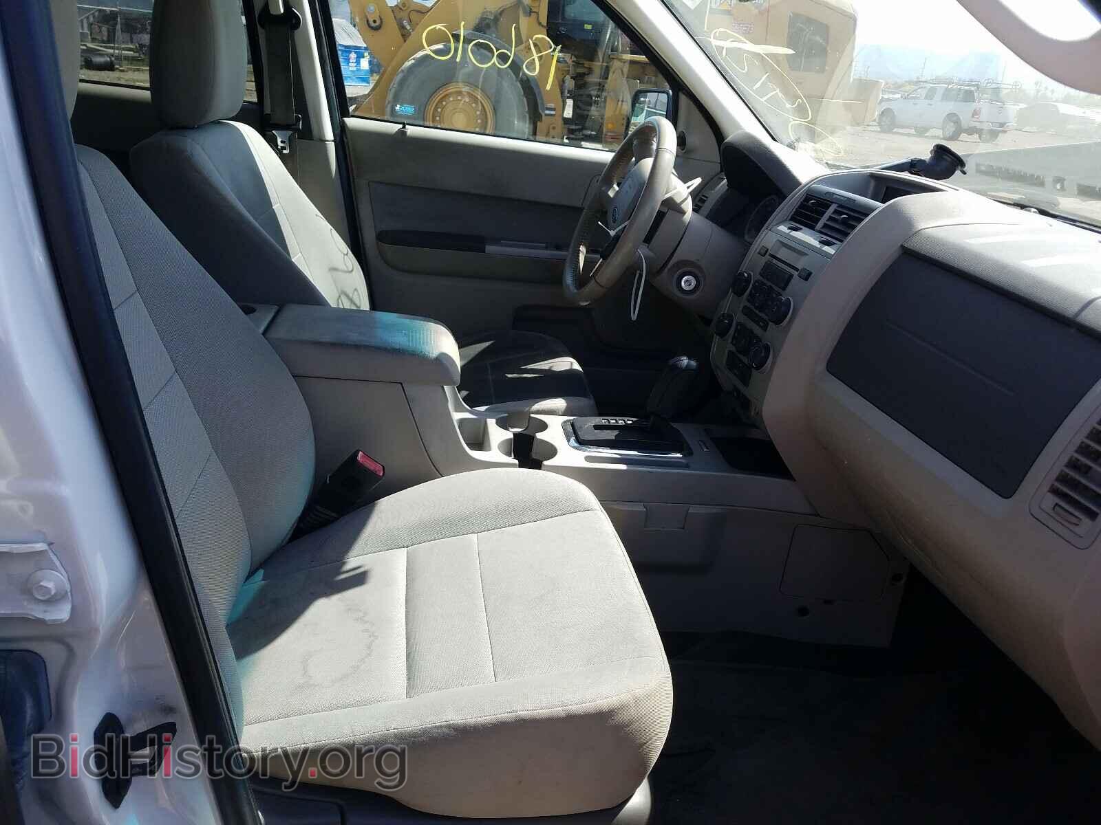 2011 FORD ESCAPE - VIN: 1FMCU0D73BKC31020 - Фото 5