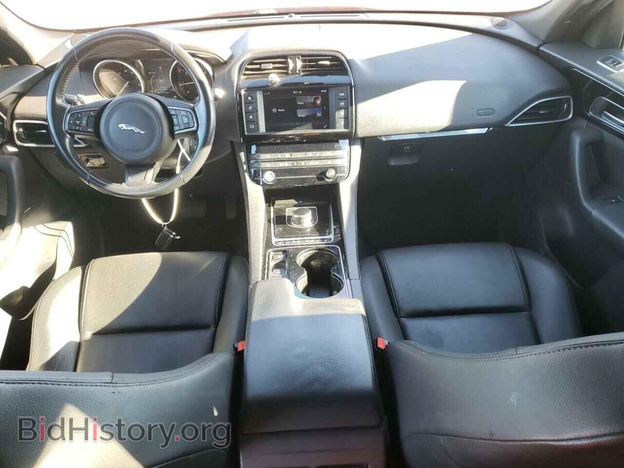 2017 JAGUAR F-PACE - VIN: SADCJ2BN4HA492251 - Фото 8