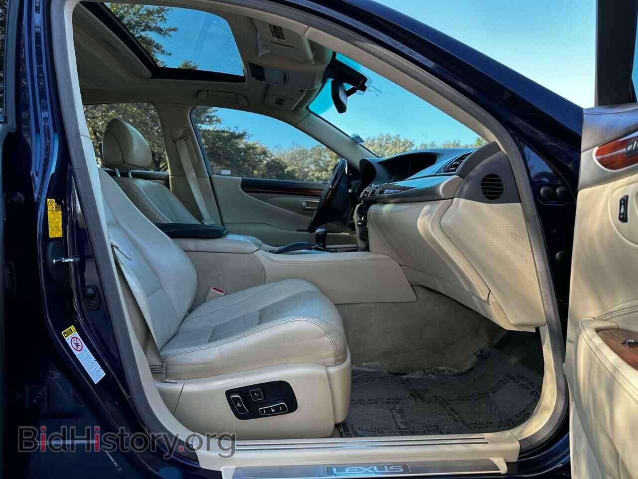 2013 LEXUS LS460 - VIN: JTHBL5EF6D5122105 - Photo 5