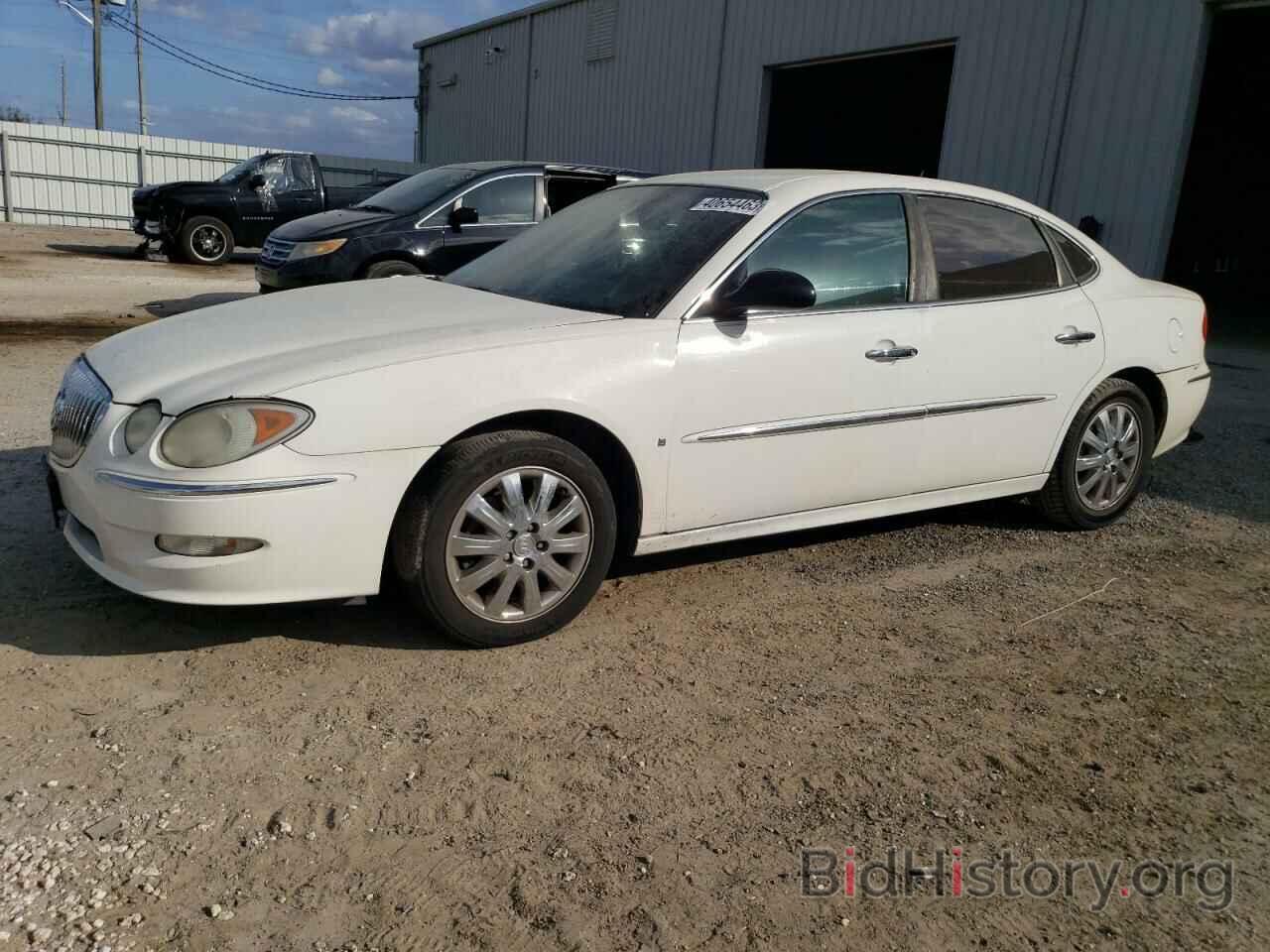 Photo 2G4WD582781170398 - BUICK LACROSSE 2008