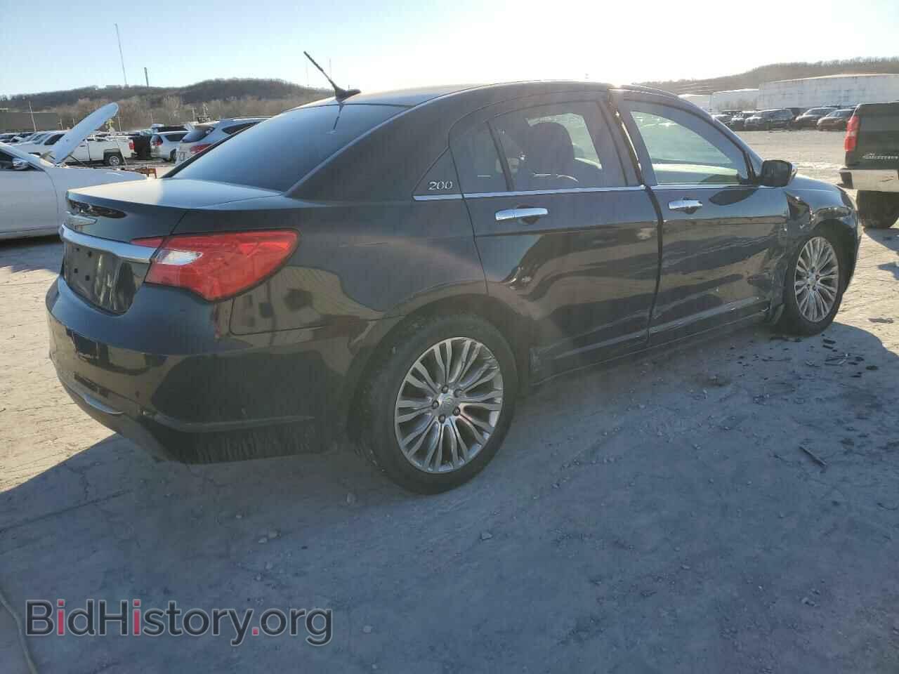 2012 CHRYSLER 200 - VIN: 1C3CCBCG8CN303452 - Photo 3