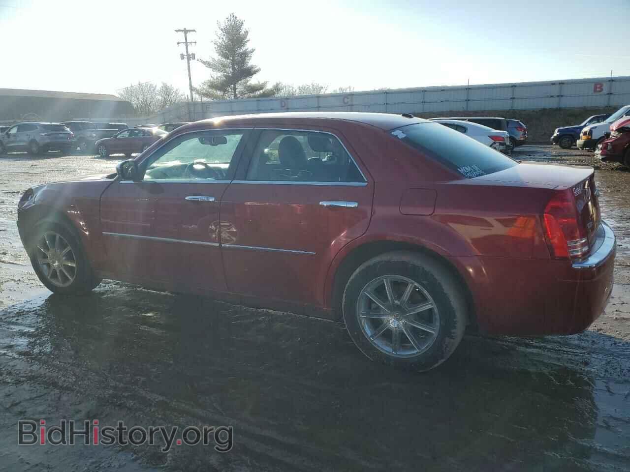 2010 CHRYSLER 300 - VIN: 2C3CK6CT7AH207616 - Фото 2