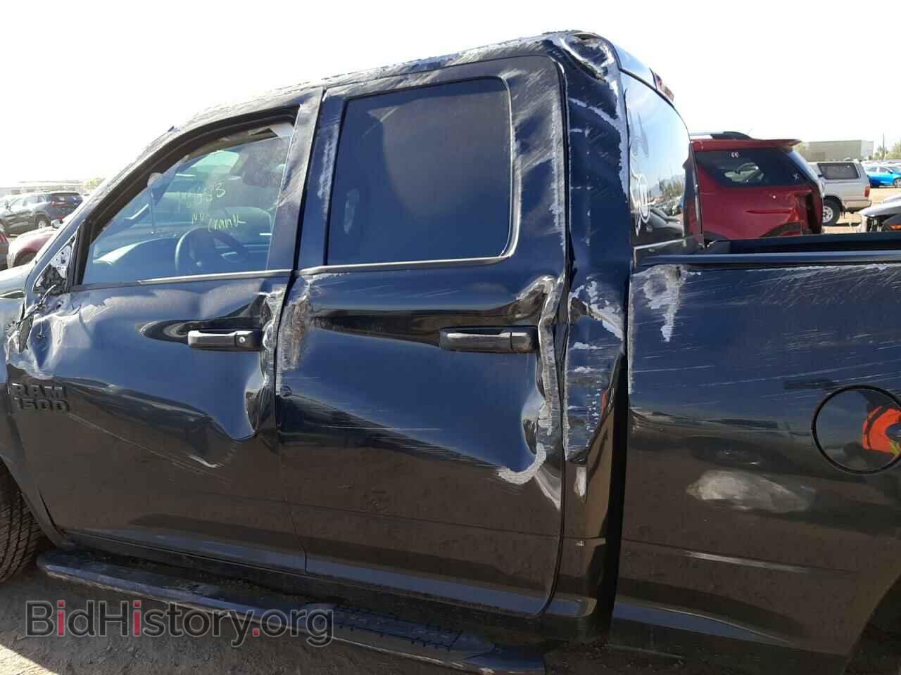 2018 RAM 1500 - VIN: 1C6RR6FG0JS288782 - Фото 9