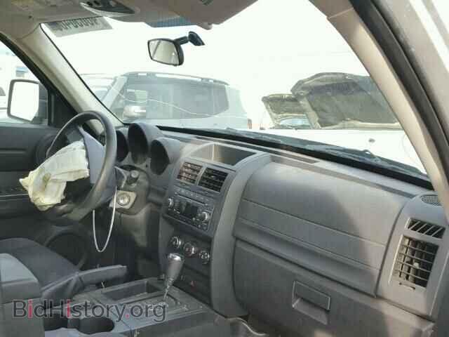 2011 DODGE NITRO - VIN: 1D4PT4GK4BW589108 - Photo 9