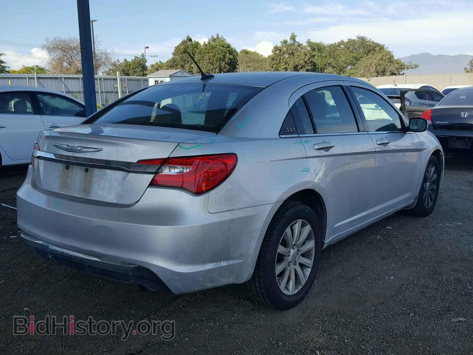 2011 CHRYSLER 200 - VIN: 1C3BC1FB7BN585796 - Фото 4