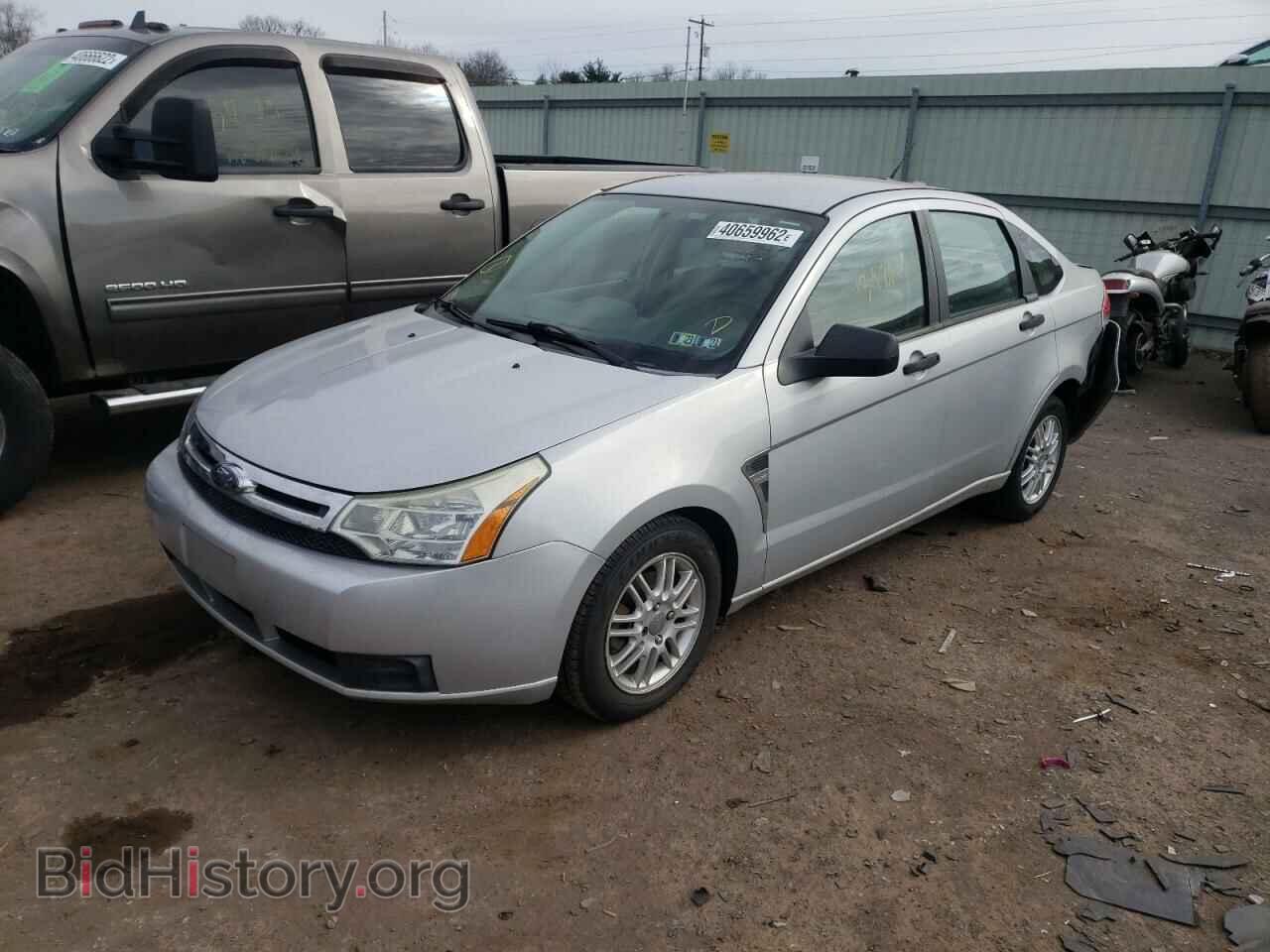 2008 FORD FOCUS - VIN: 1FAHP35N68W106357 - Фото 2