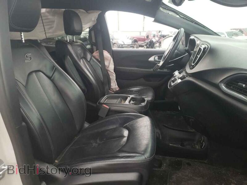 2019 Chrysler PACIFICA (VIN 2C4RC1BG1KR644615) — photo 7 of 12