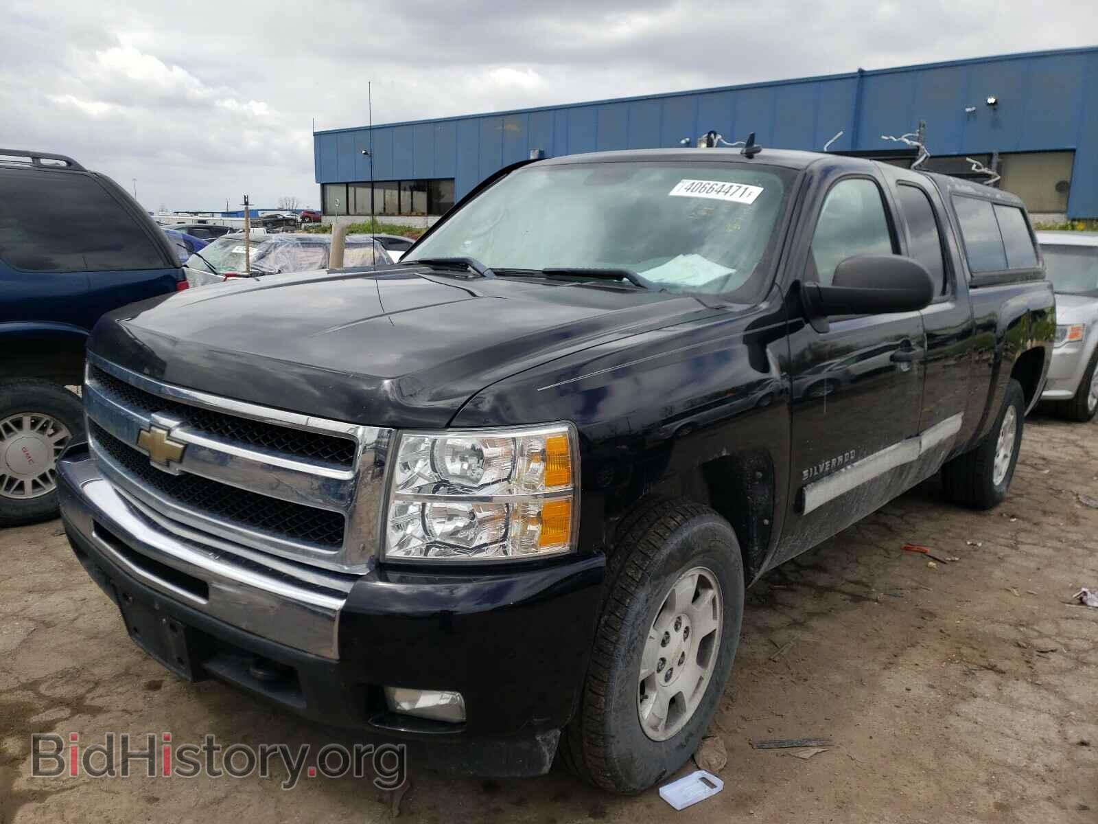 2011 CHEVROLET SILVERADO - VIN: 1GCRKSE39BZ227945 - Фото 2