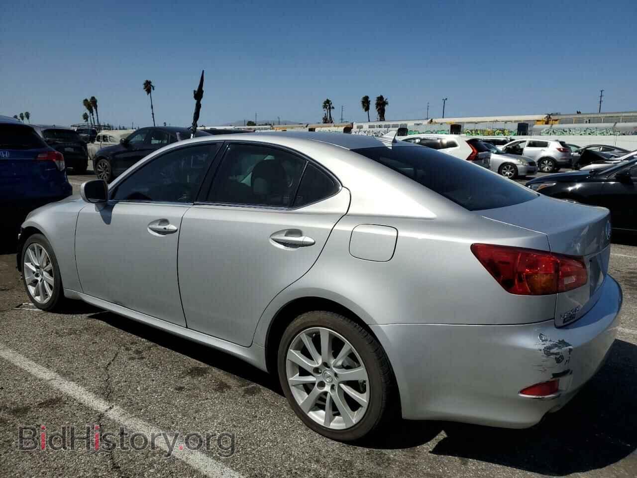 2008 LEXUS IS - VIN: JTHCK262882025142 - Фото 2