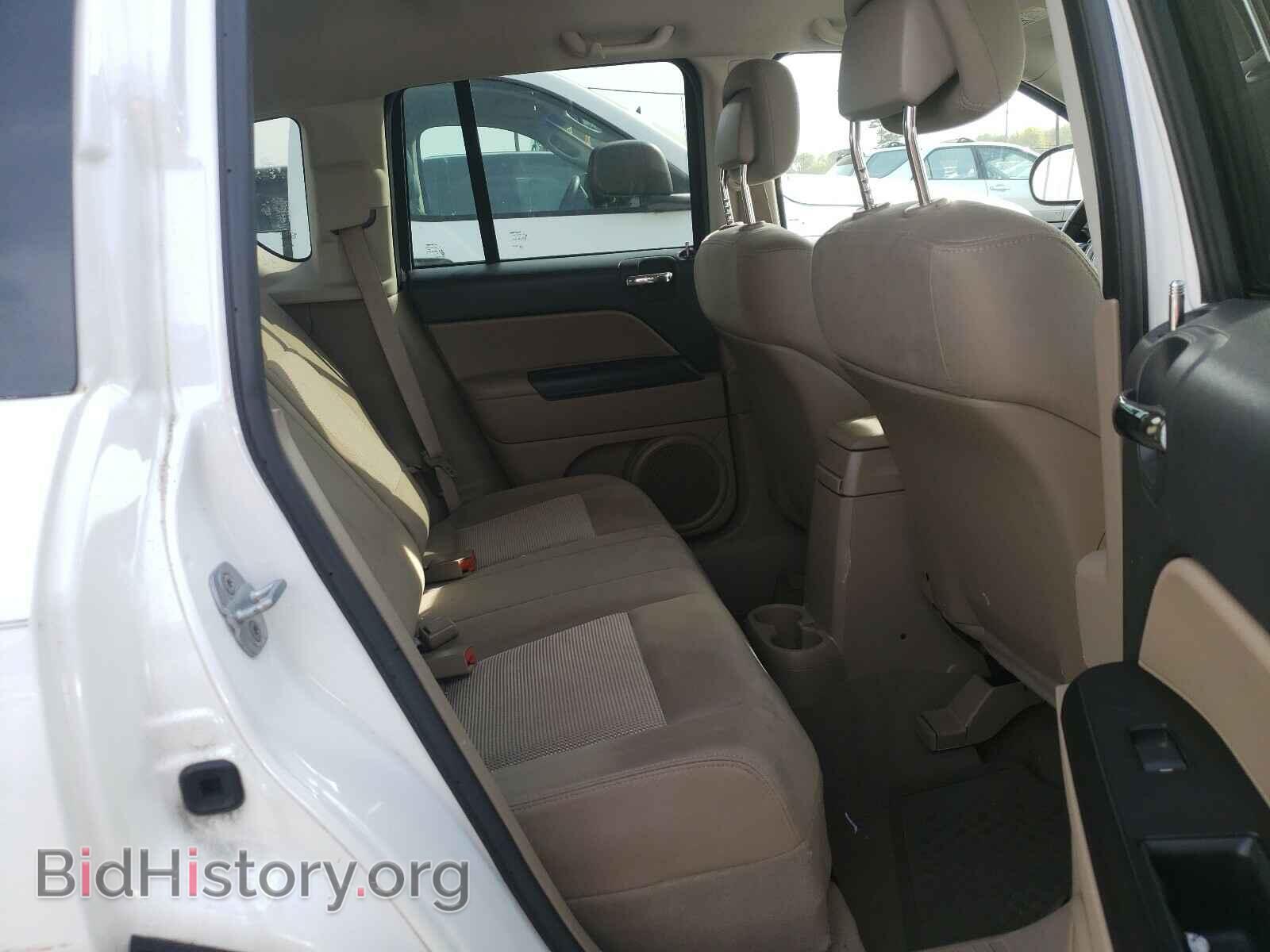 2011 JEEP COMPASS - VIN: 1J4NF1FB7BD259464 - Photo 6