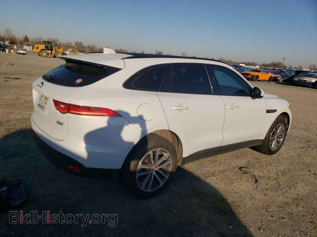 2017 JAGUAR F-PACE - VIN: SADCJ2BN4HA490306 - Фото 3