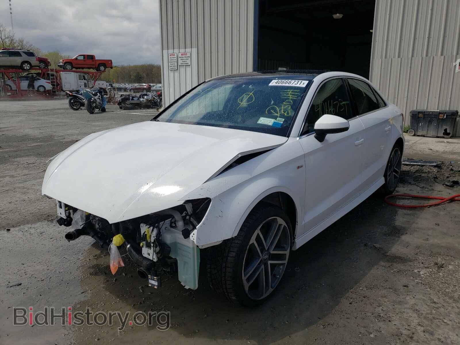 2017 AUDI A3 - VIN: WAUJ8GFF3H1040464 - Фото 2