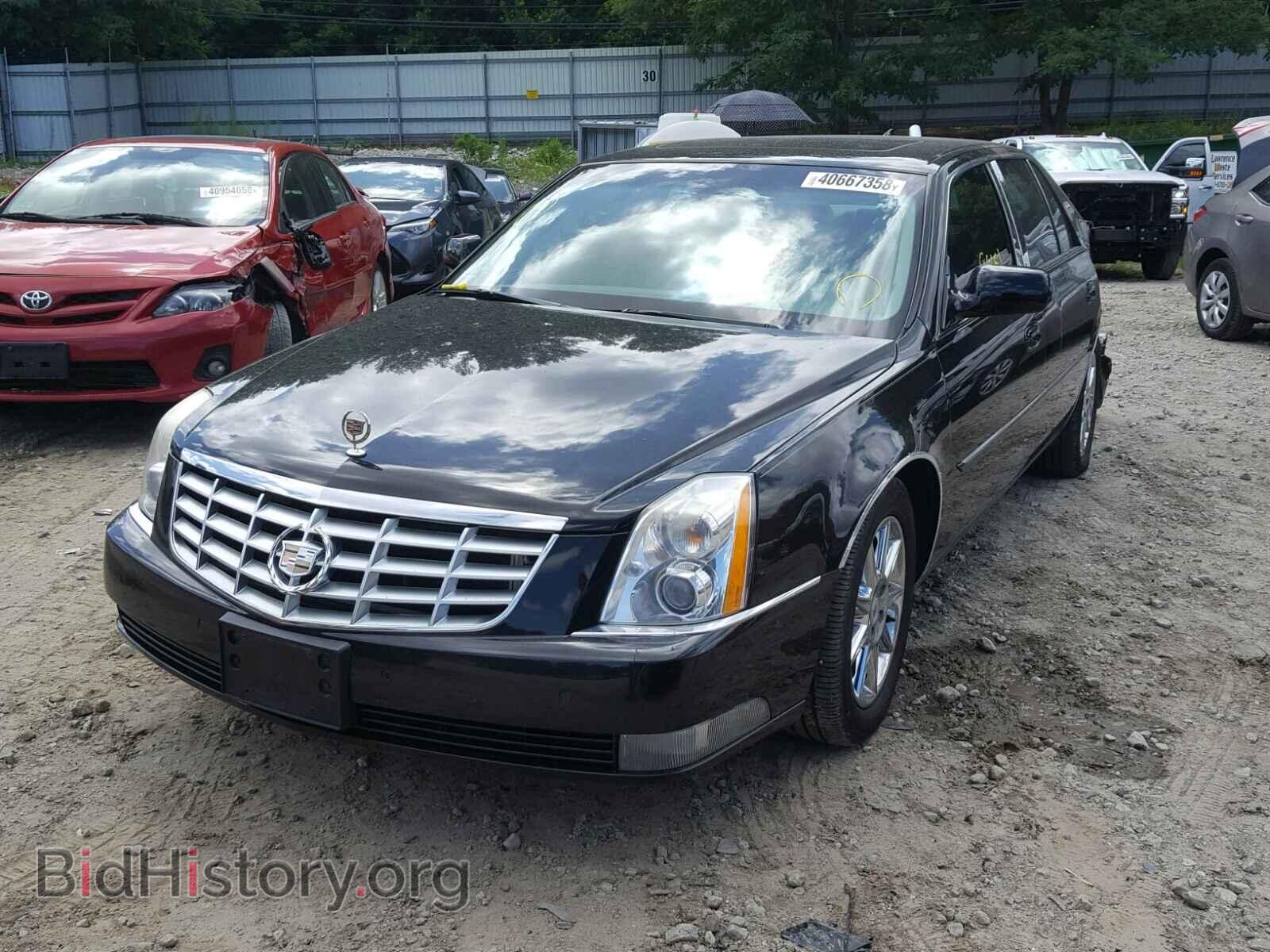 2011 CADILLAC DTS - VIN: 1G6KD5E68BU148063 - Фото 2