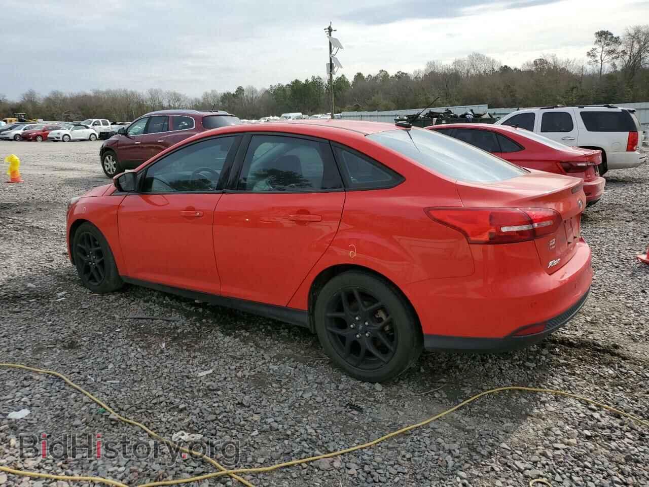 2016 FORD FOCUS - VIN: 1FADP3F2XGL206092 - Фото 2