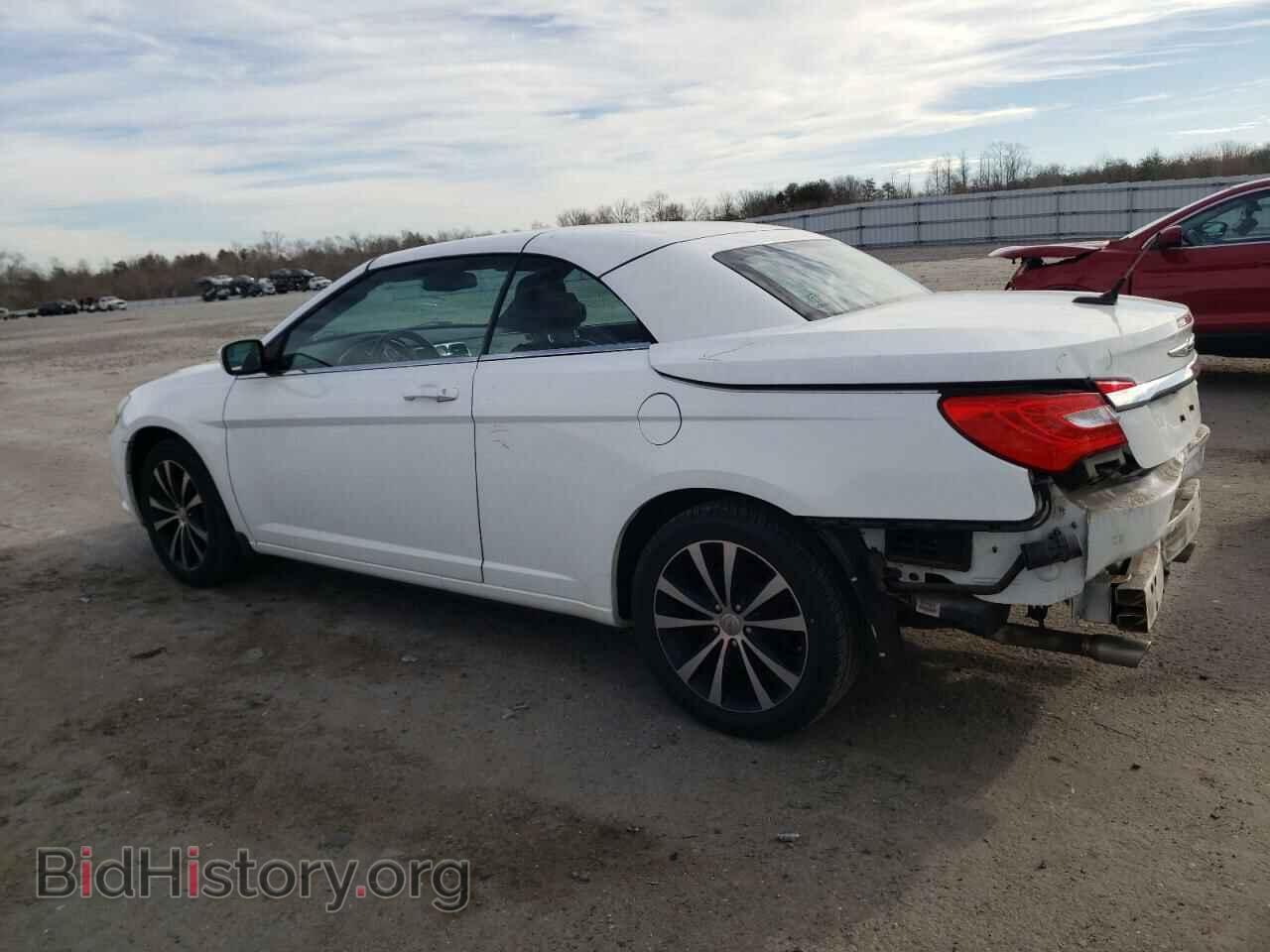 2013 CHRYSLER 200 - VIN: 1C3BCBGG7DN724005 - Фото 2