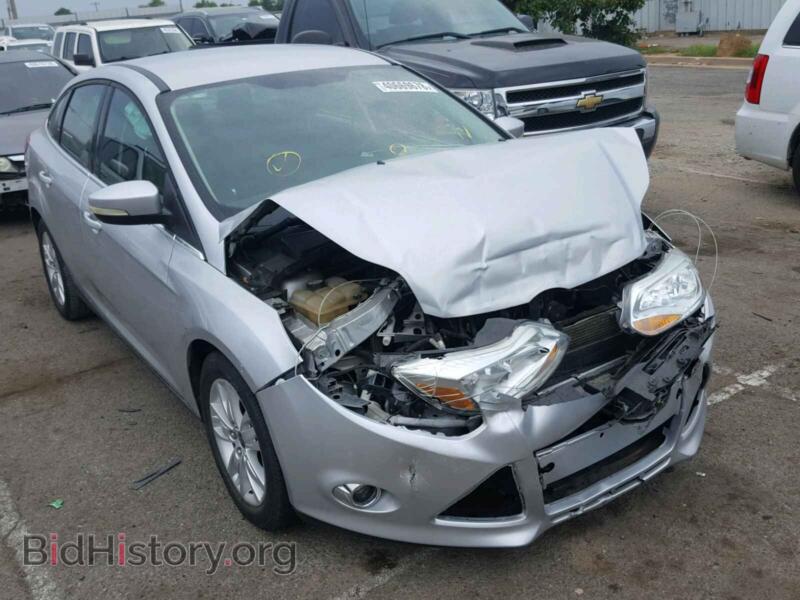 2012 Ford FOCUS Focus SEL (VIN 1FAHP3H22CL374835) — photo 1 of 10, Copart, damage: front end