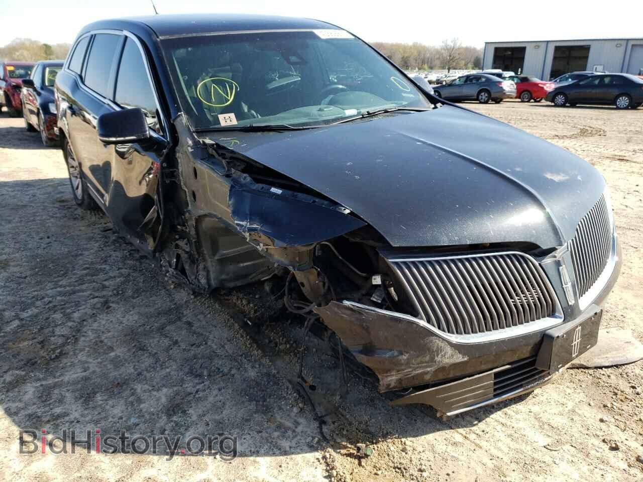 Photo 2LMGJ5M93DBL52561 - LINCOLN MKT 2013