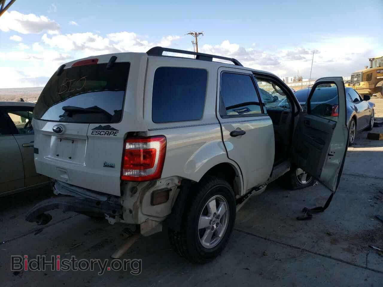 2010 FORD ESCAPE - VIN: 1FMCU0DGXAKD40041 - Фото 3