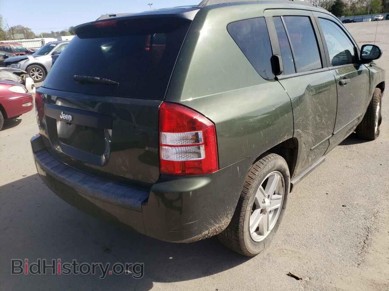 2009 JEEP COMPASS - VIN: 1J4FF47B79D107392 - Photo 4