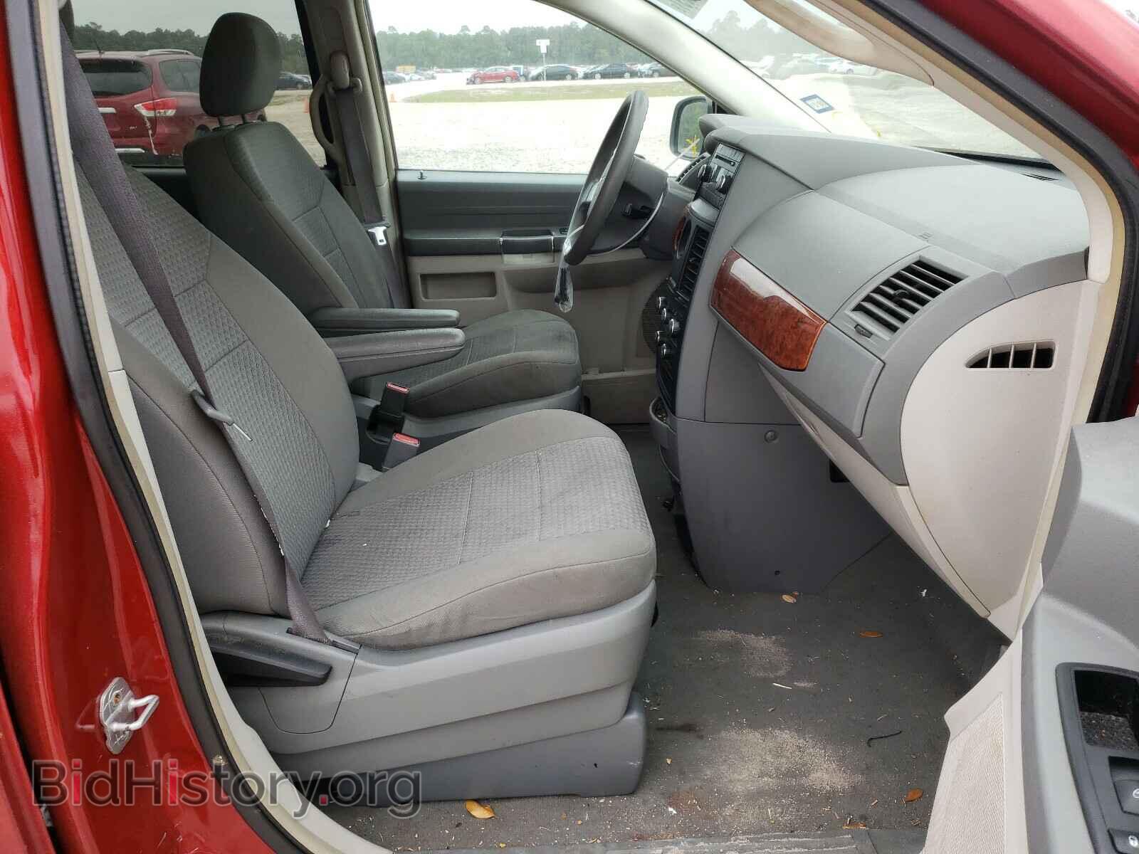 2008 CHRYSLER MINIVAN - VIN: 2A8HR44H88R152991 - Фото 5