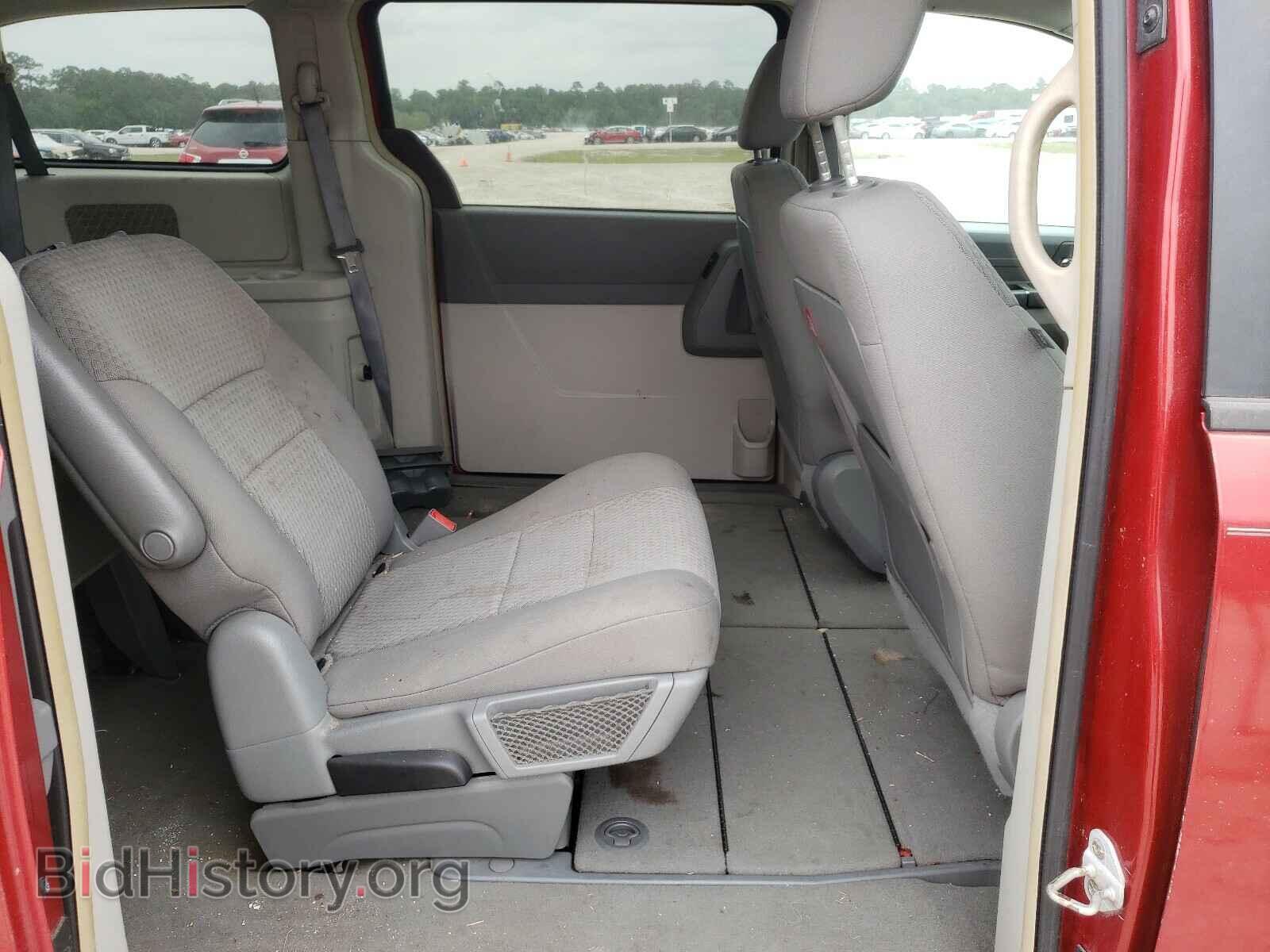 2008 CHRYSLER MINIVAN - VIN: 2A8HR44H88R152991 - Фото 6