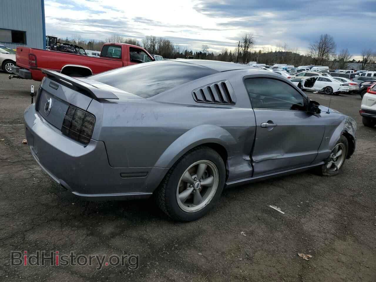 2006 FORD MUSTANG - VIN: 1ZVHT82H565197364 - Фото 3