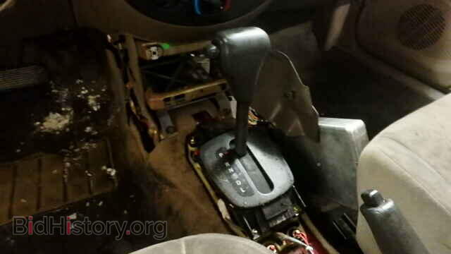 2002 FORD ESCORT - VIN: 3FAFP13P42R220822 - Фото 9