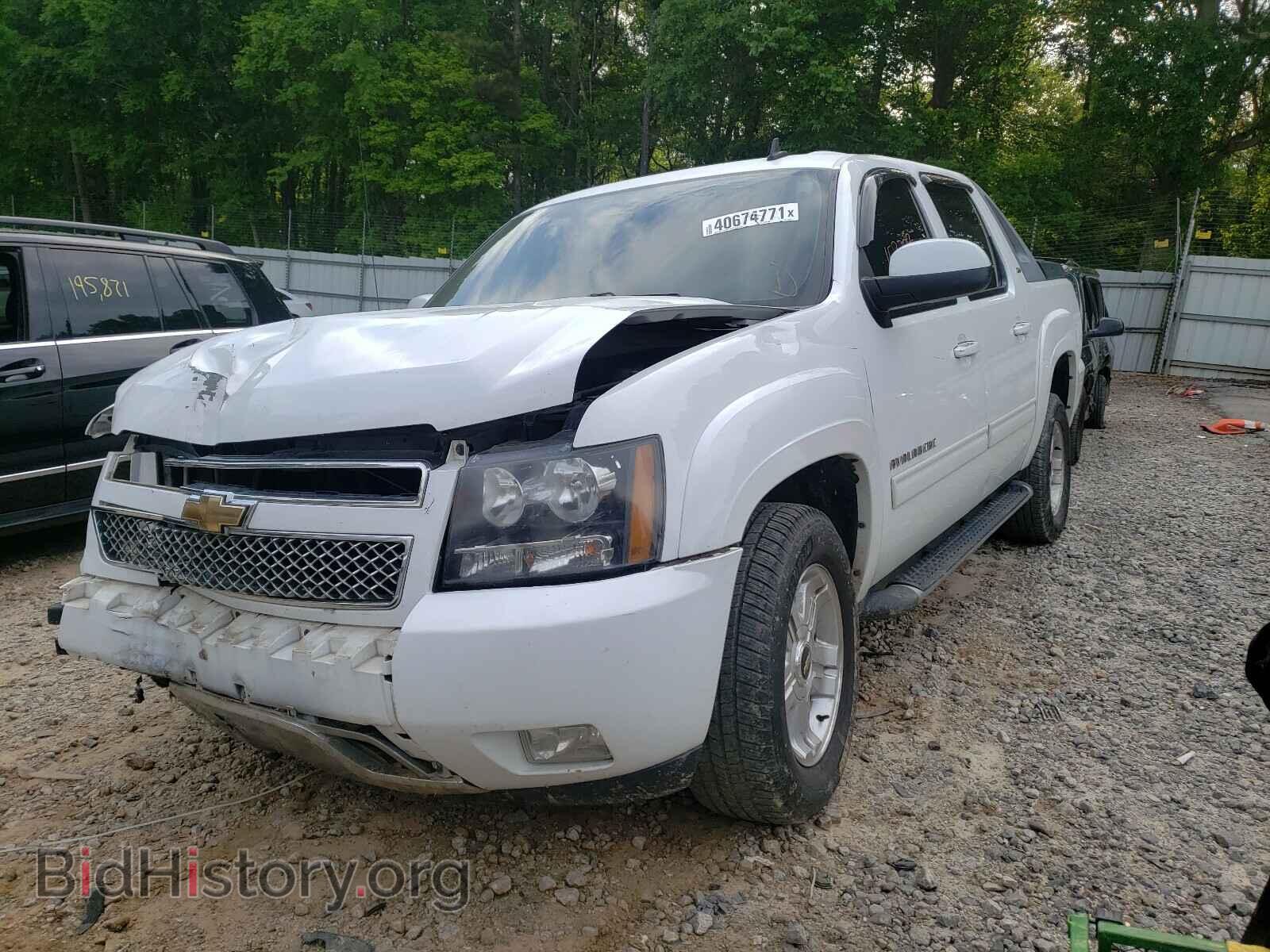 2010 CHEVROLET AVALANCHE - VIN: 3GNNCFE05AG176247 - Фото 2