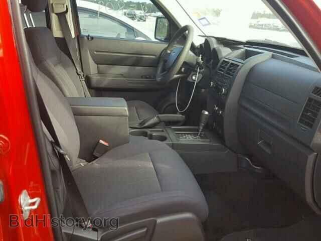 2011 Dodge NITRO (VIN 1D4PT4GK1BW565767) — photo 5 of 10