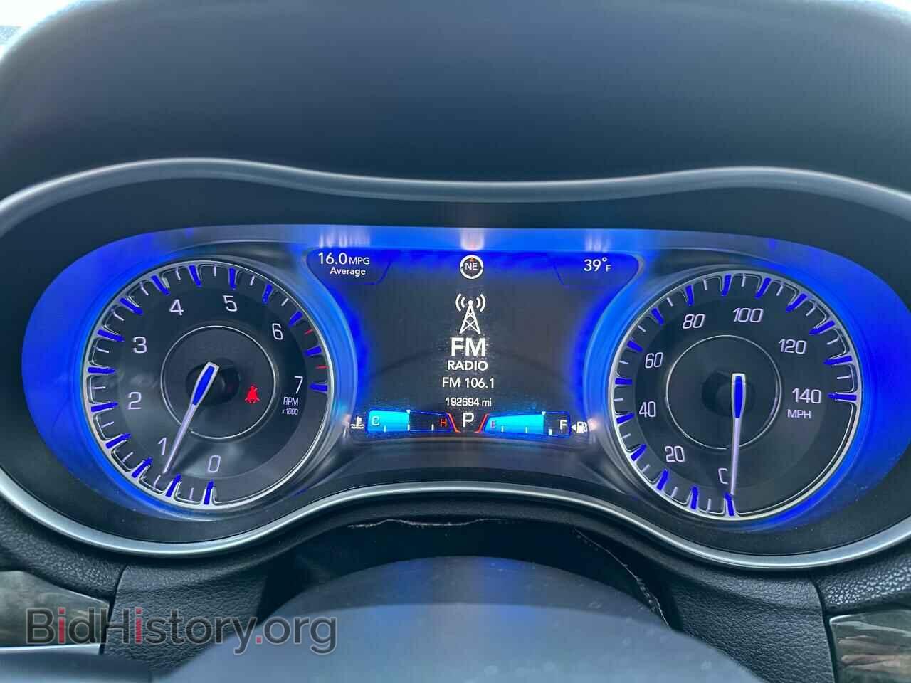 2016 CHRYSLER 300 - VIN: 2C3CCAKG4GH106563 - Фото 8
