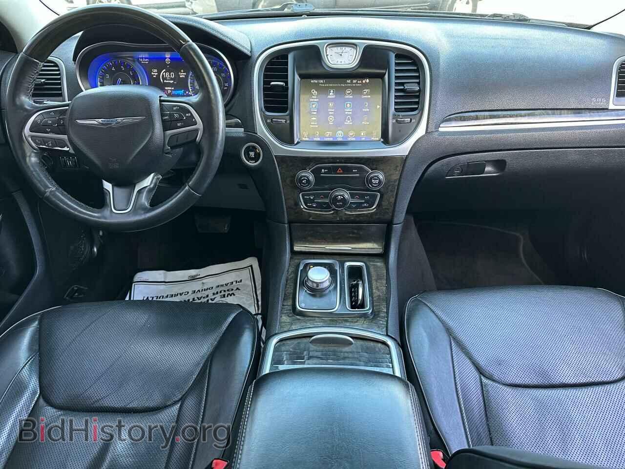 2016 CHRYSLER 300 - VIN: 2C3CCAKG4GH106563 - Фото 9