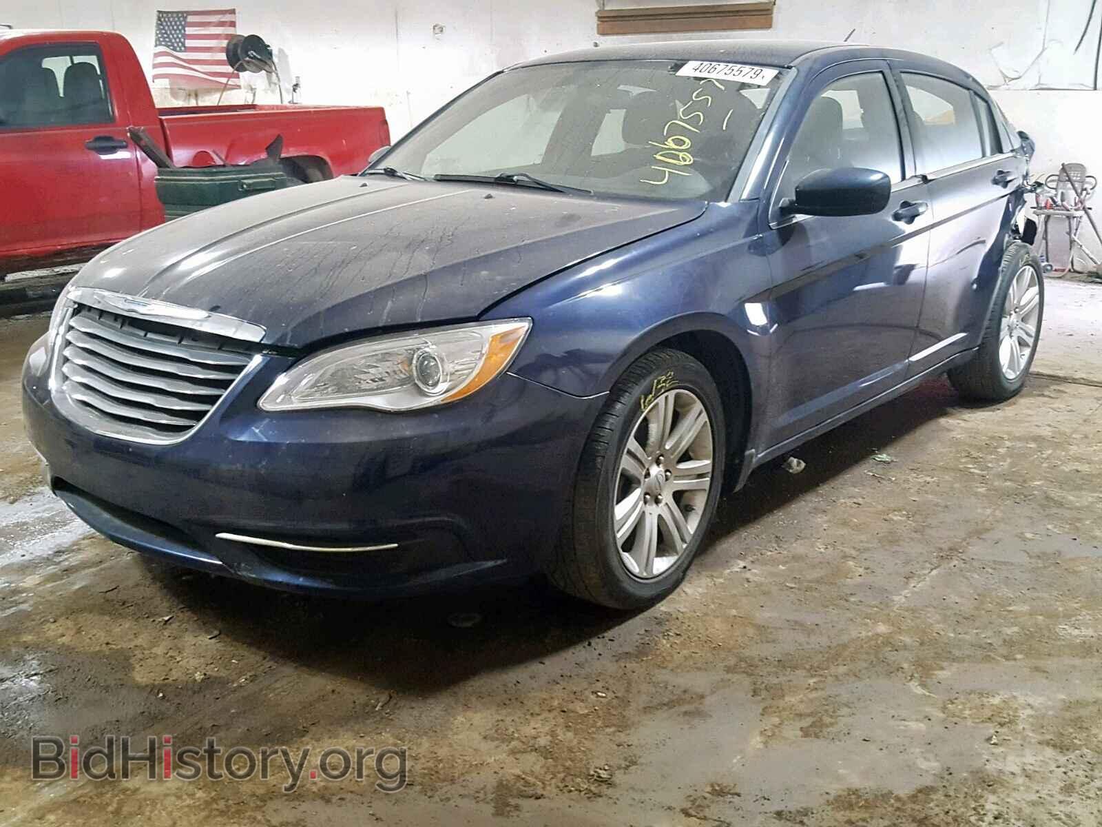 2013 CHRYSLER 200 - VIN: 1C3CCBAB6DN704748 - Photo 2
