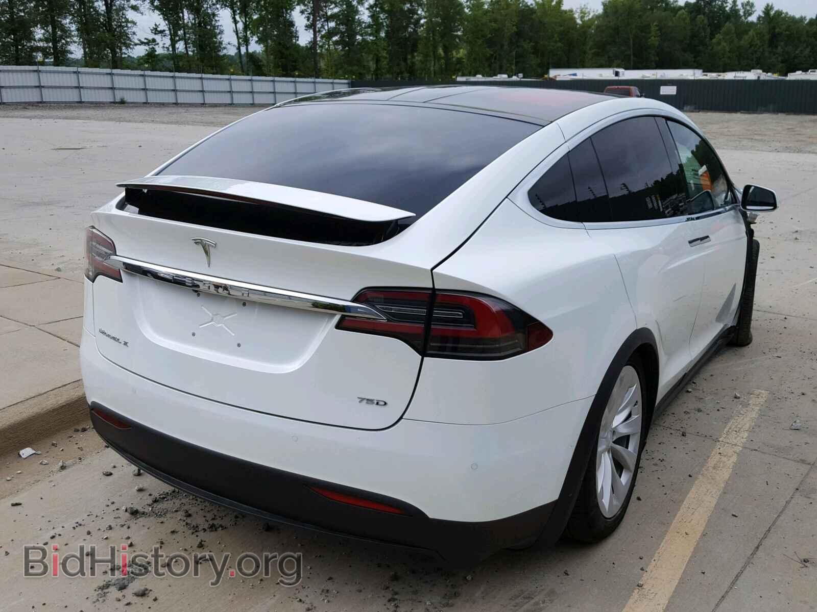 2017 TESLA MODEL X - VIN: 5YJXCAE28HF070249 - Photo 4