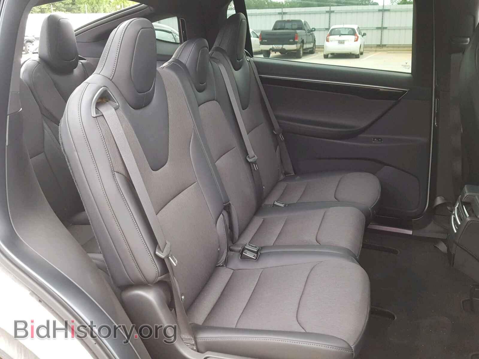 2017 TESLA MODEL X - VIN: 5YJXCAE28HF070249 - Photo 6