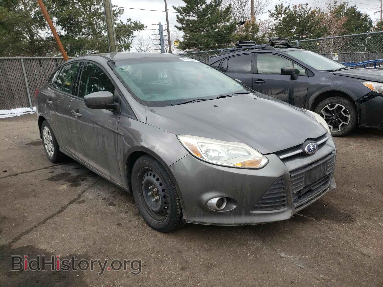 Photo 1FAHP3F23CL207404 - FORD FOCUS 2012