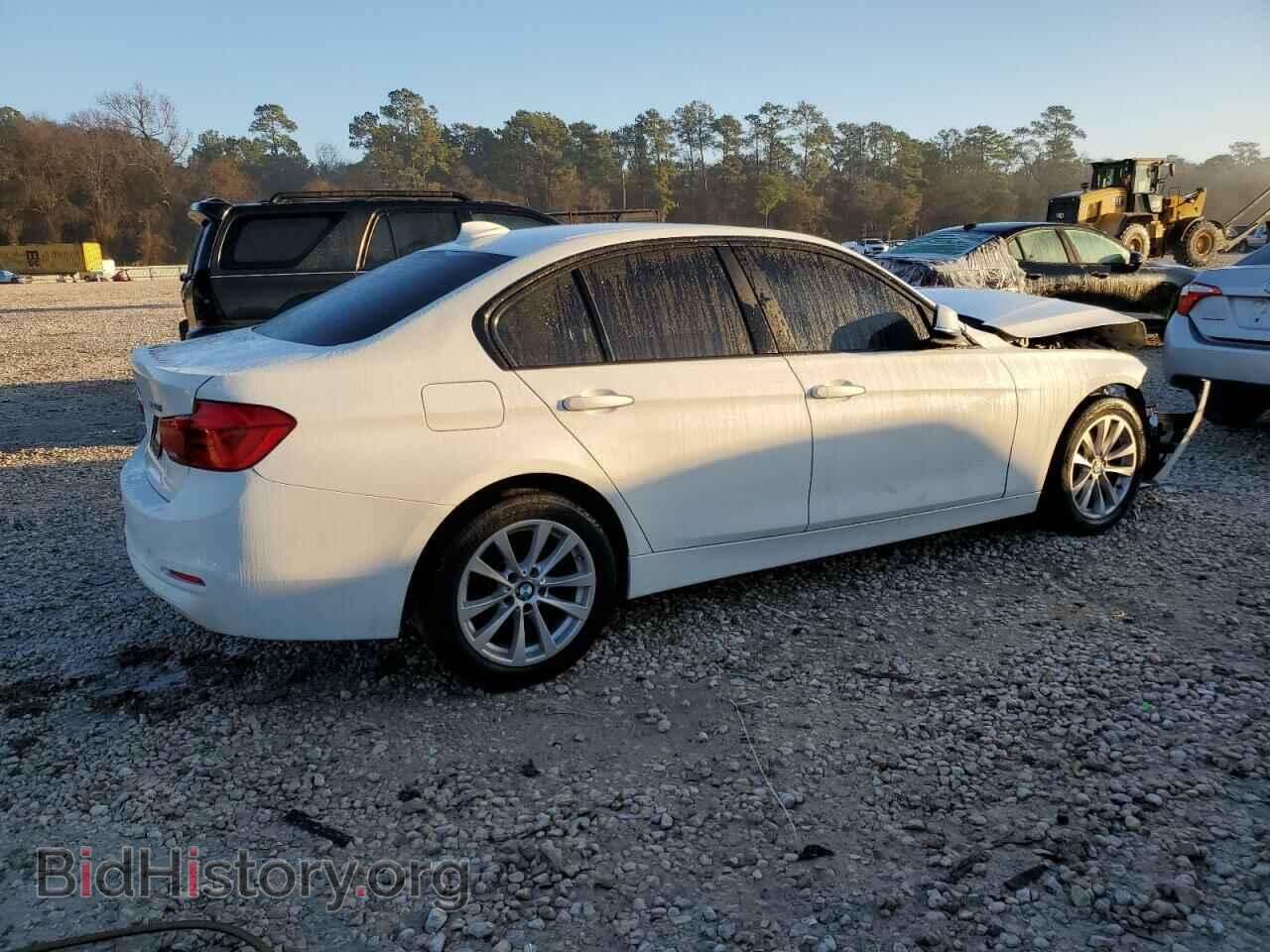 2016 BMW 3 SERIES - VIN: WBA8E5G54GNU19532 - Фото 3