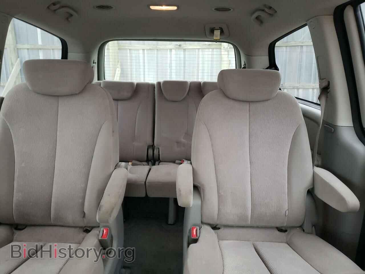 2009 KIA All Models - VIN: KNDMB233096317056 - Фото 10