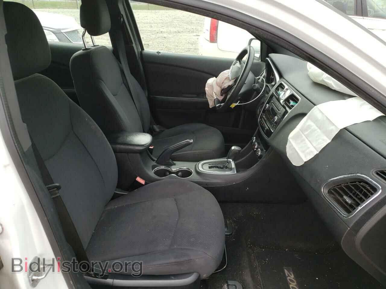 2012 CHRYSLER 200 - VIN: 1C3CCBAG3CN321537 - Фото 5