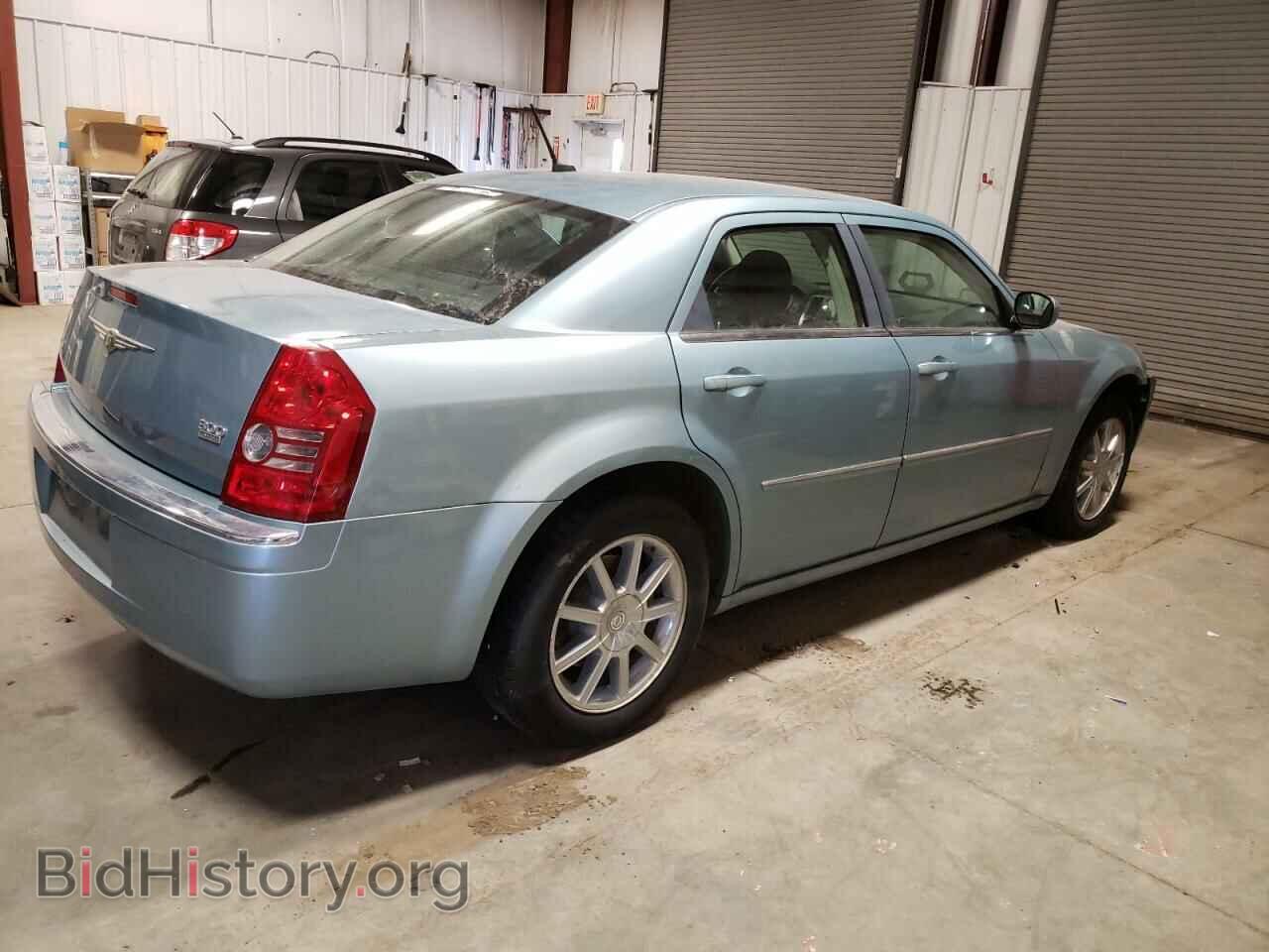 2008 CHRYSLER 300 - VIN: 2C3KK33G68H310971 - Фото 3