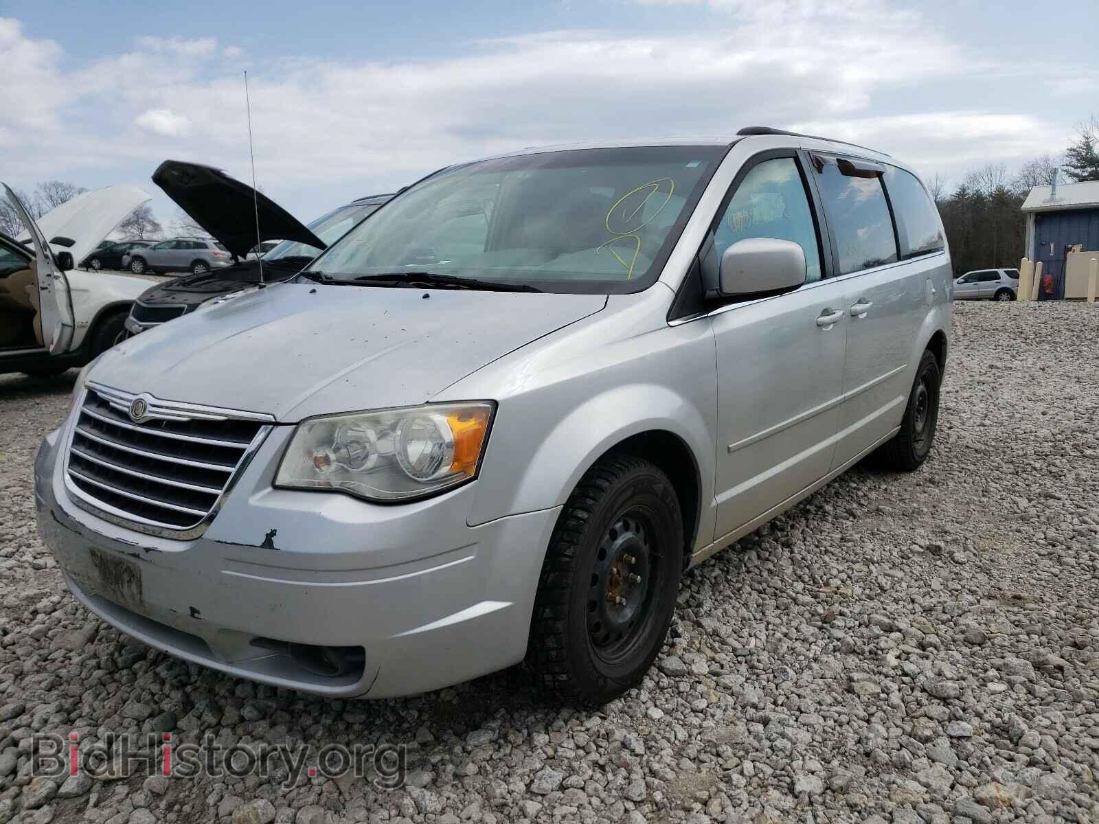 2008 CHRYSLER MINIVAN - VIN: 2A8HR54P48R643376 - Photo 2