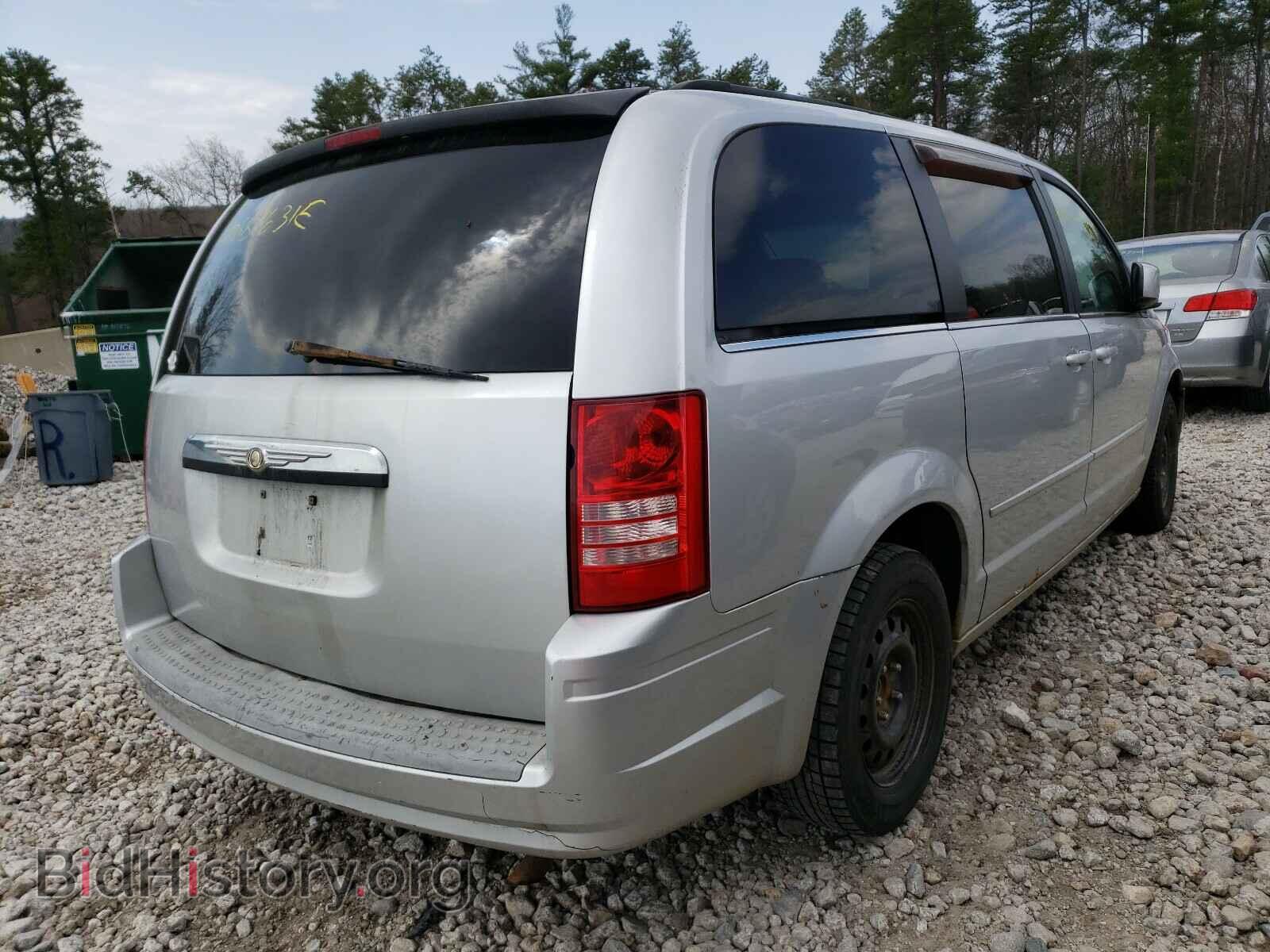 2008 CHRYSLER MINIVAN - VIN: 2A8HR54P48R643376 - Photo 4