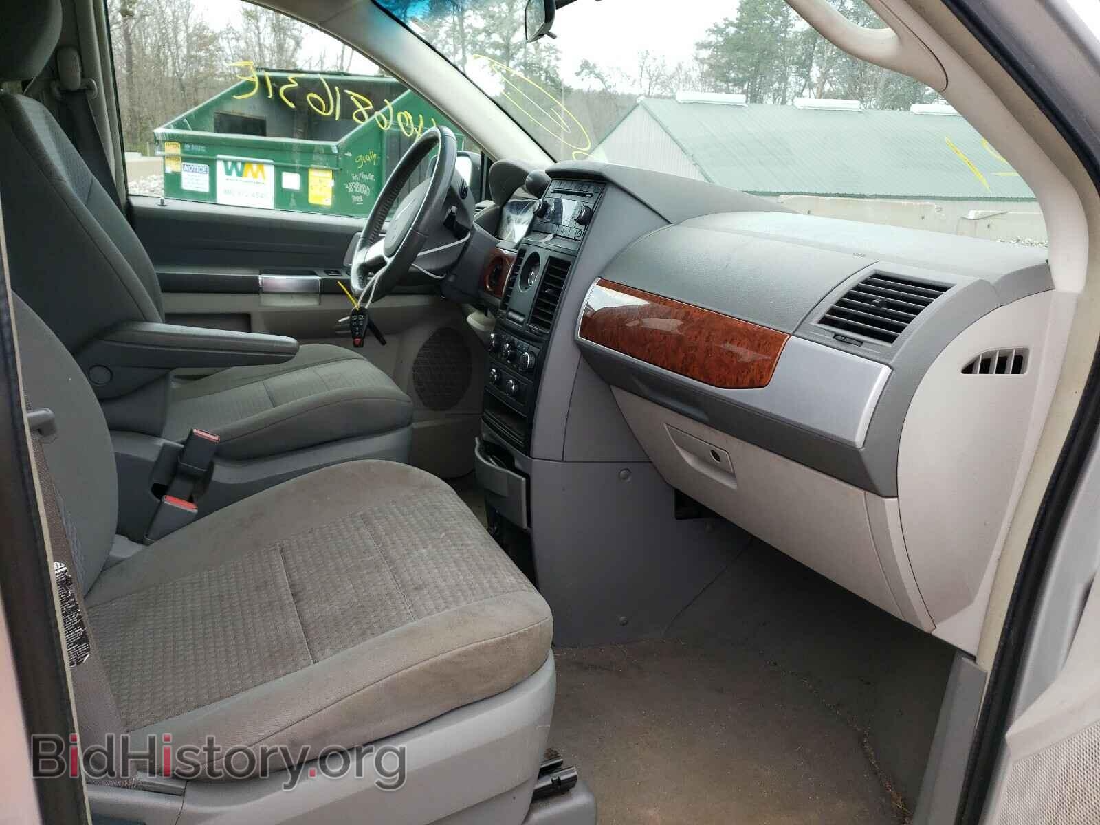 2008 CHRYSLER MINIVAN - VIN: 2A8HR54P48R643376 - Photo 5