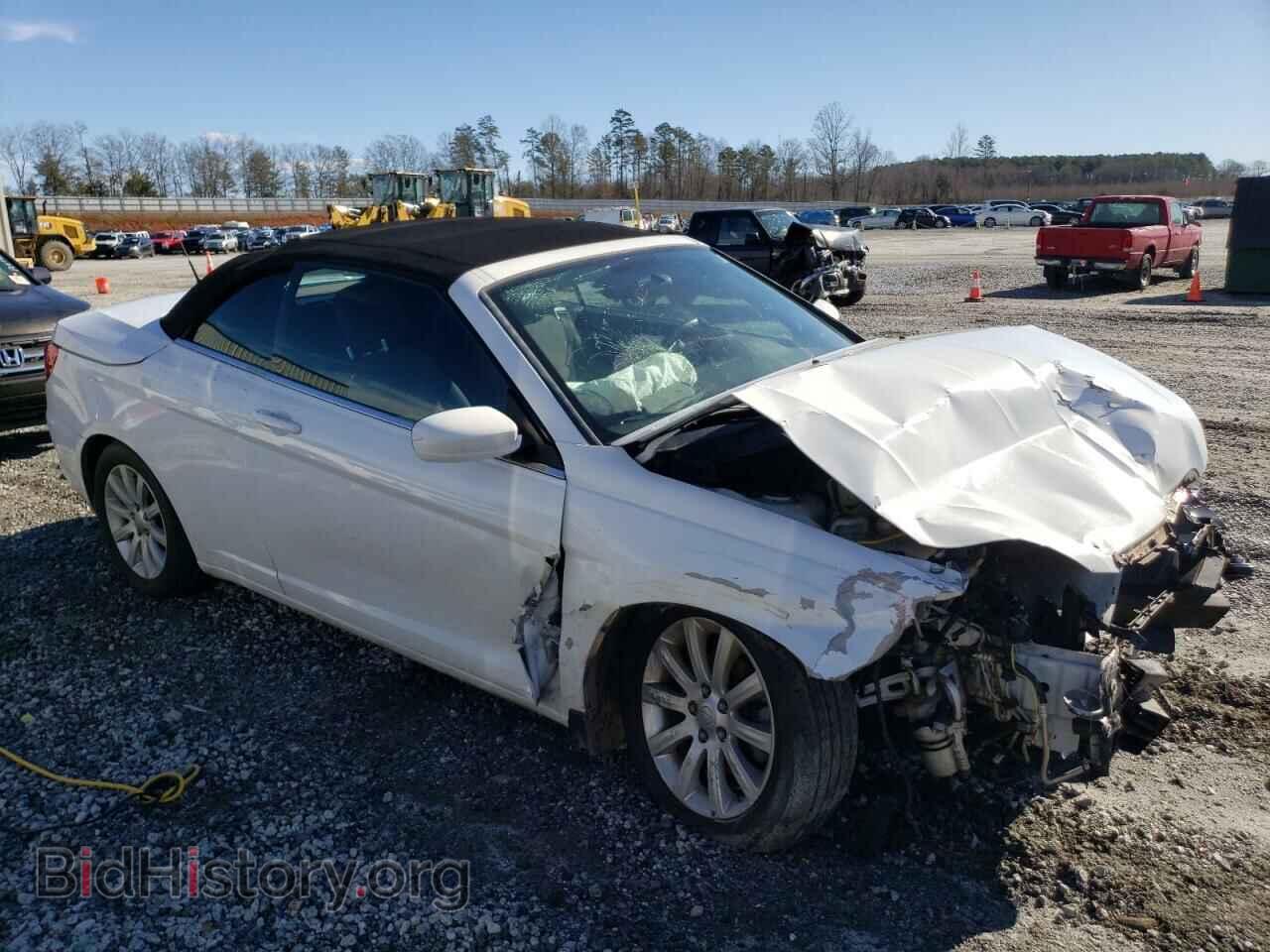 2012 CHRYSLER 200 - VIN: 1C3BCBEB7CN215506 - Фото 4