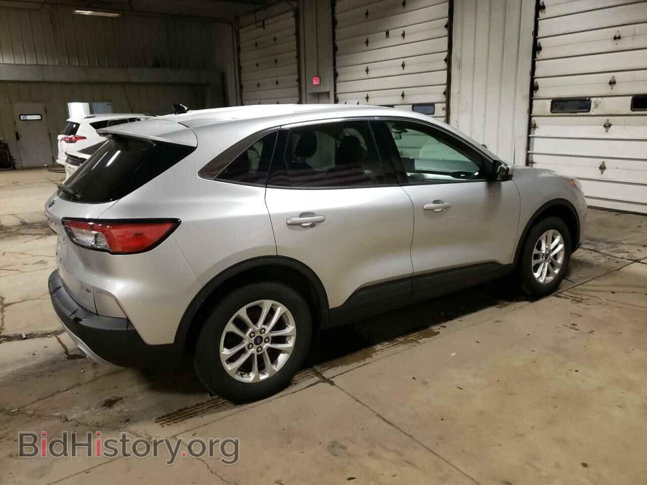 2020 FORD ESCAPE - VIN: 1FMCU9G6XLUA81615 - Фото 3
