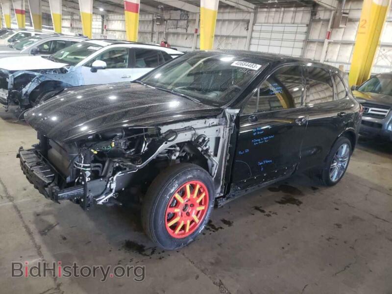 2017 Porsche CAYENNE (VIN WP1AA2A25HKA86160) — фото 1 из 13, Copart, повреждение: передняя часть