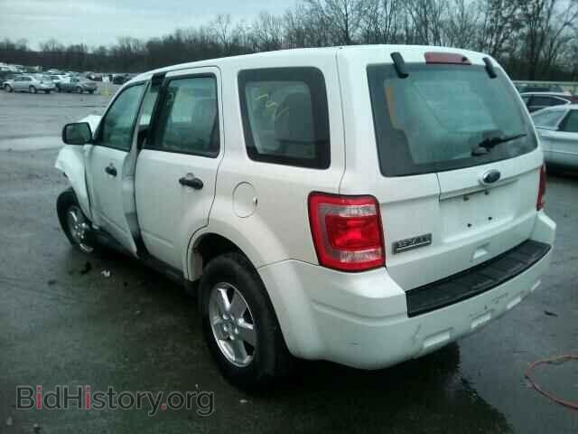 2011 FORD ESCAPE - VIN: 1FMCU0C70BKC49623 - Фото 3
