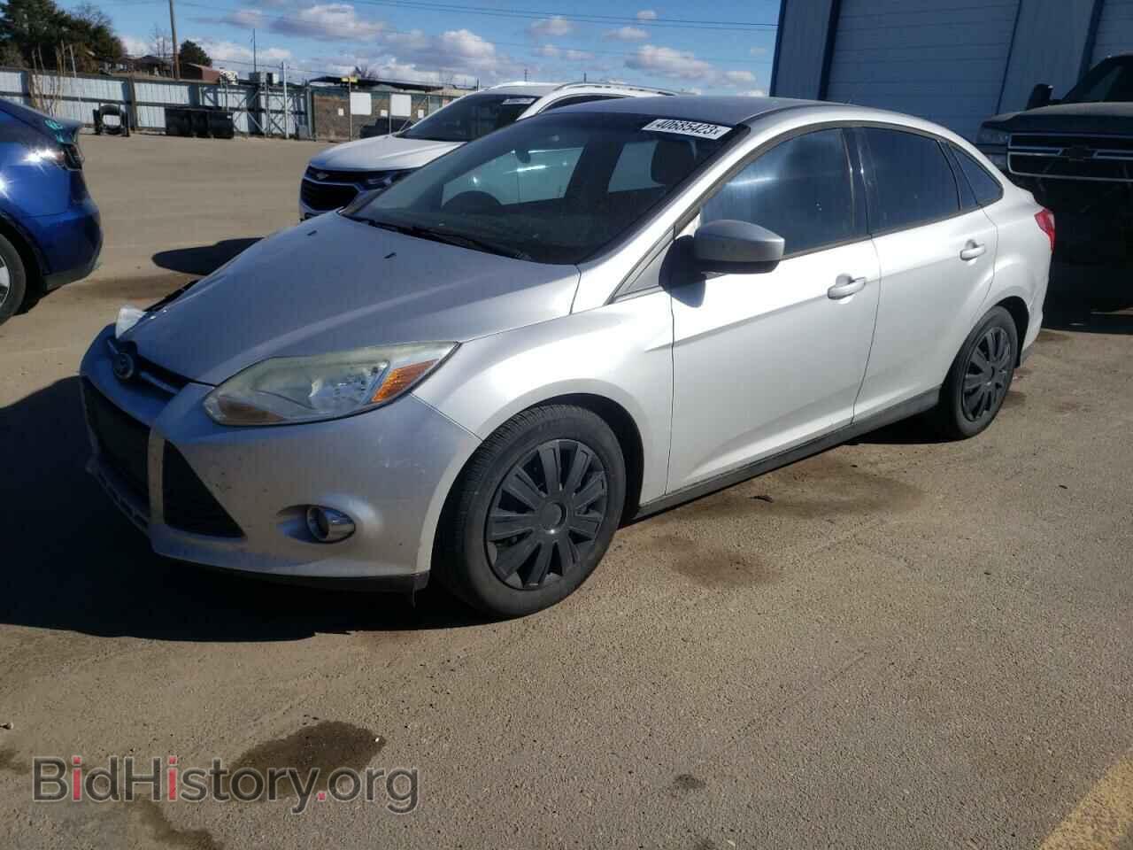 Photo 1FAHP3F28CL252113 - FORD FOCUS 2012